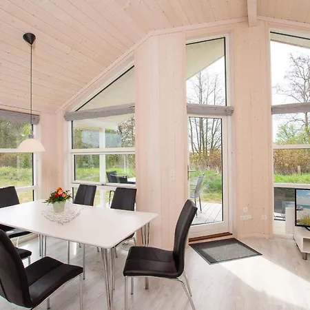 Baltic Getaway With Private Sauna * Großenbrode